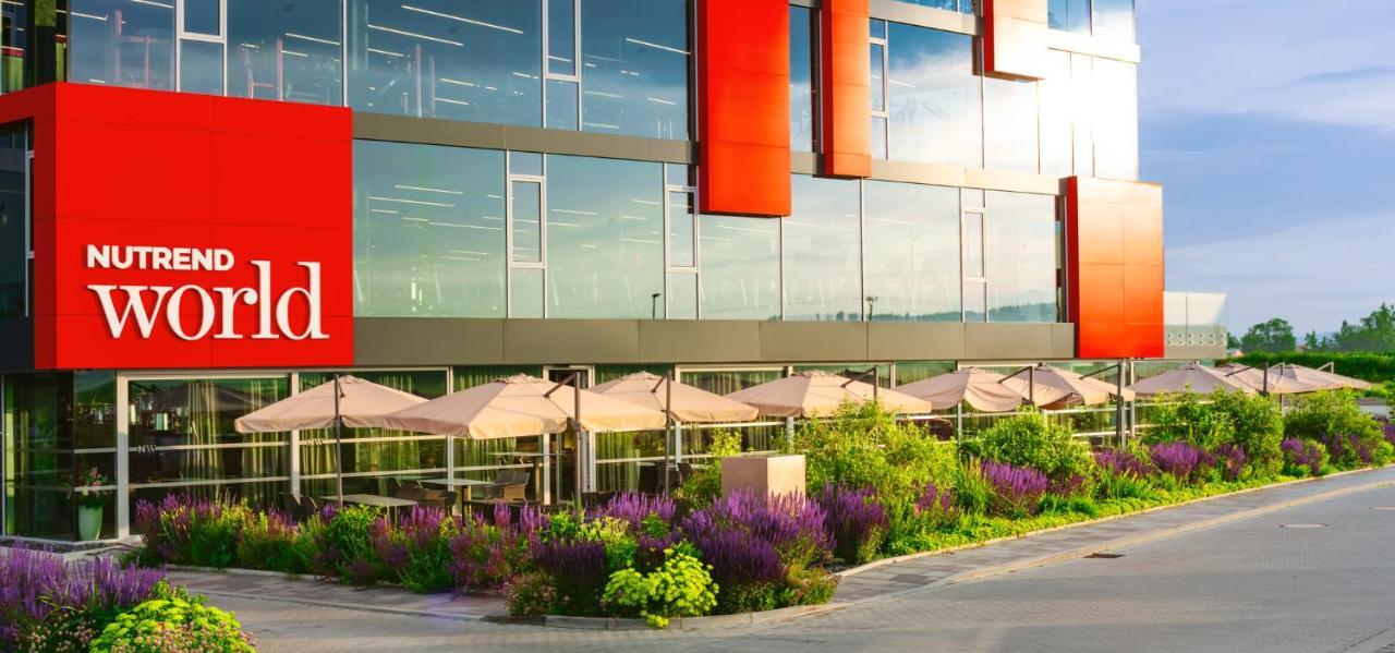 Nutrend World Hotell Olomouc Eksteriør bilde