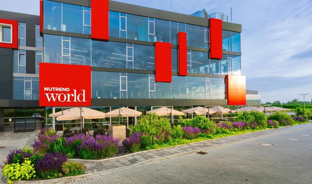 Nutrend World Hotell Olomouc Eksteriør bilde