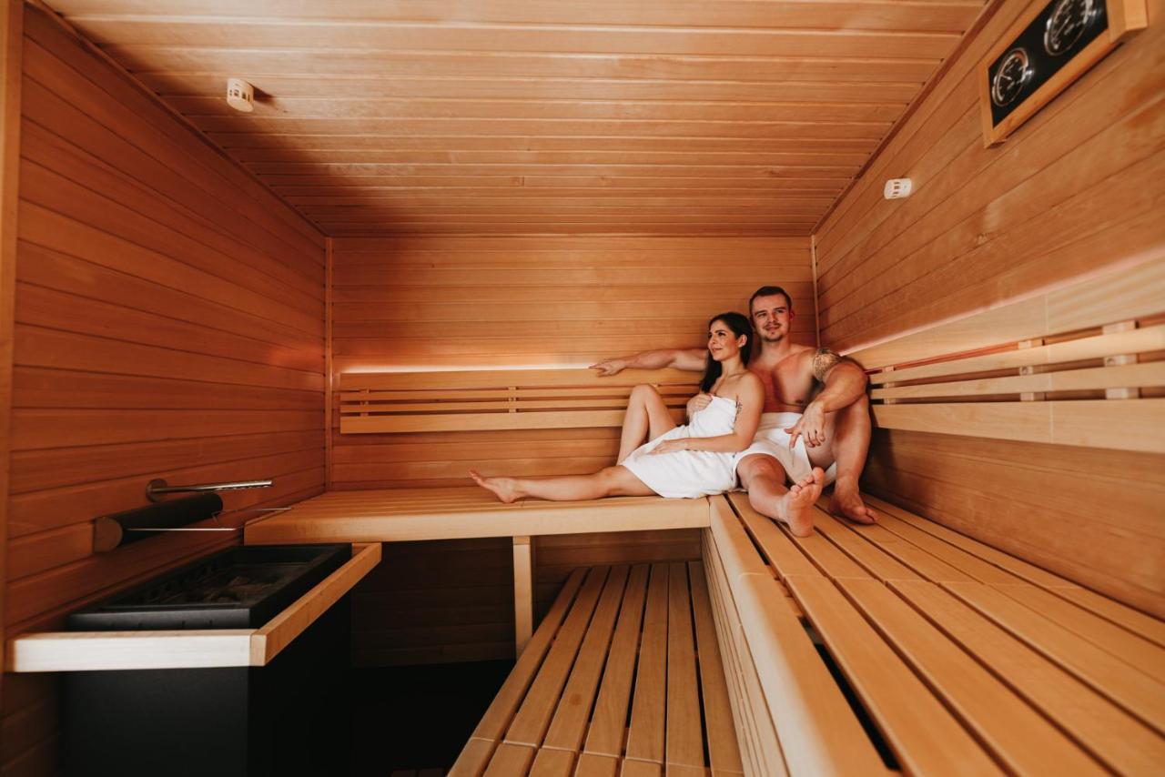 Nutrend World Hotell Olomouc Eksteriør bilde
