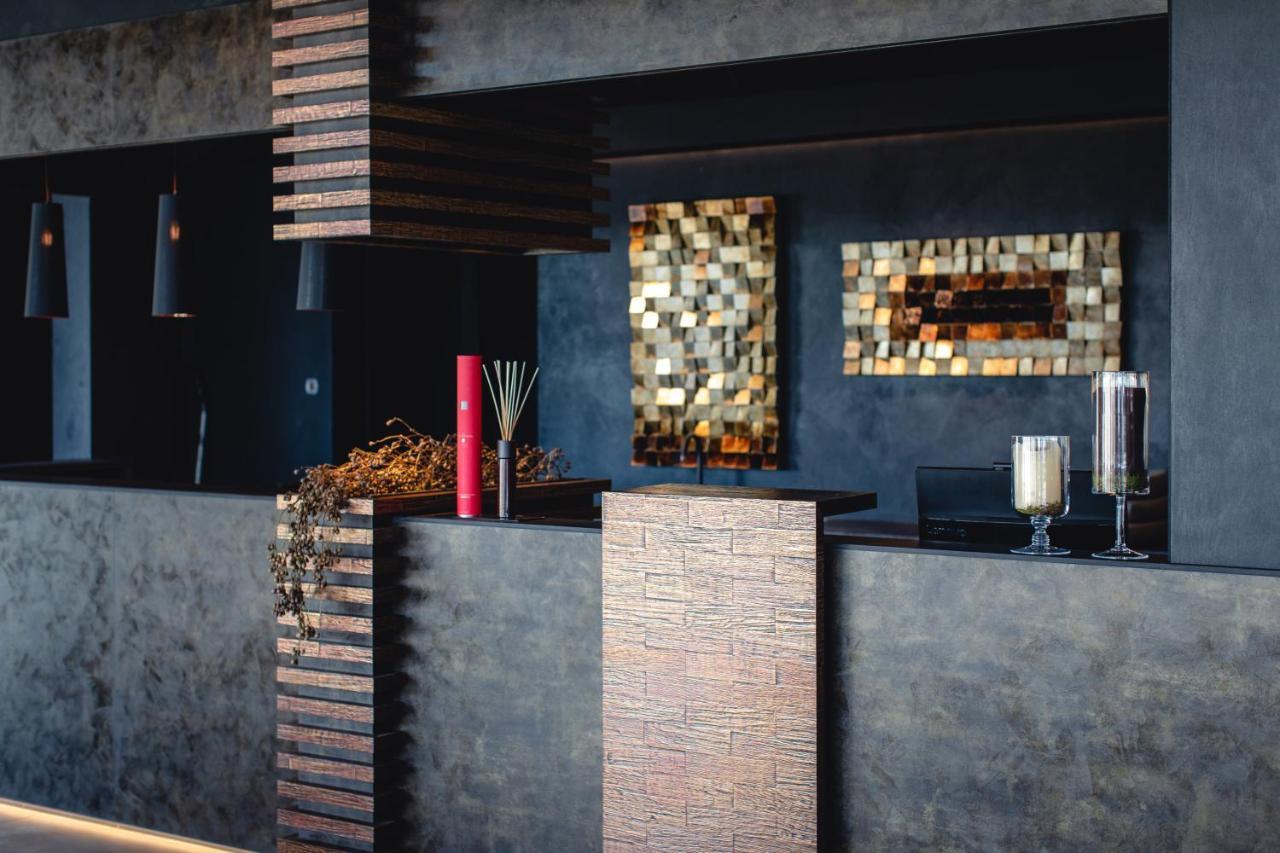 Nutrend World Hotell Olomouc Eksteriør bilde