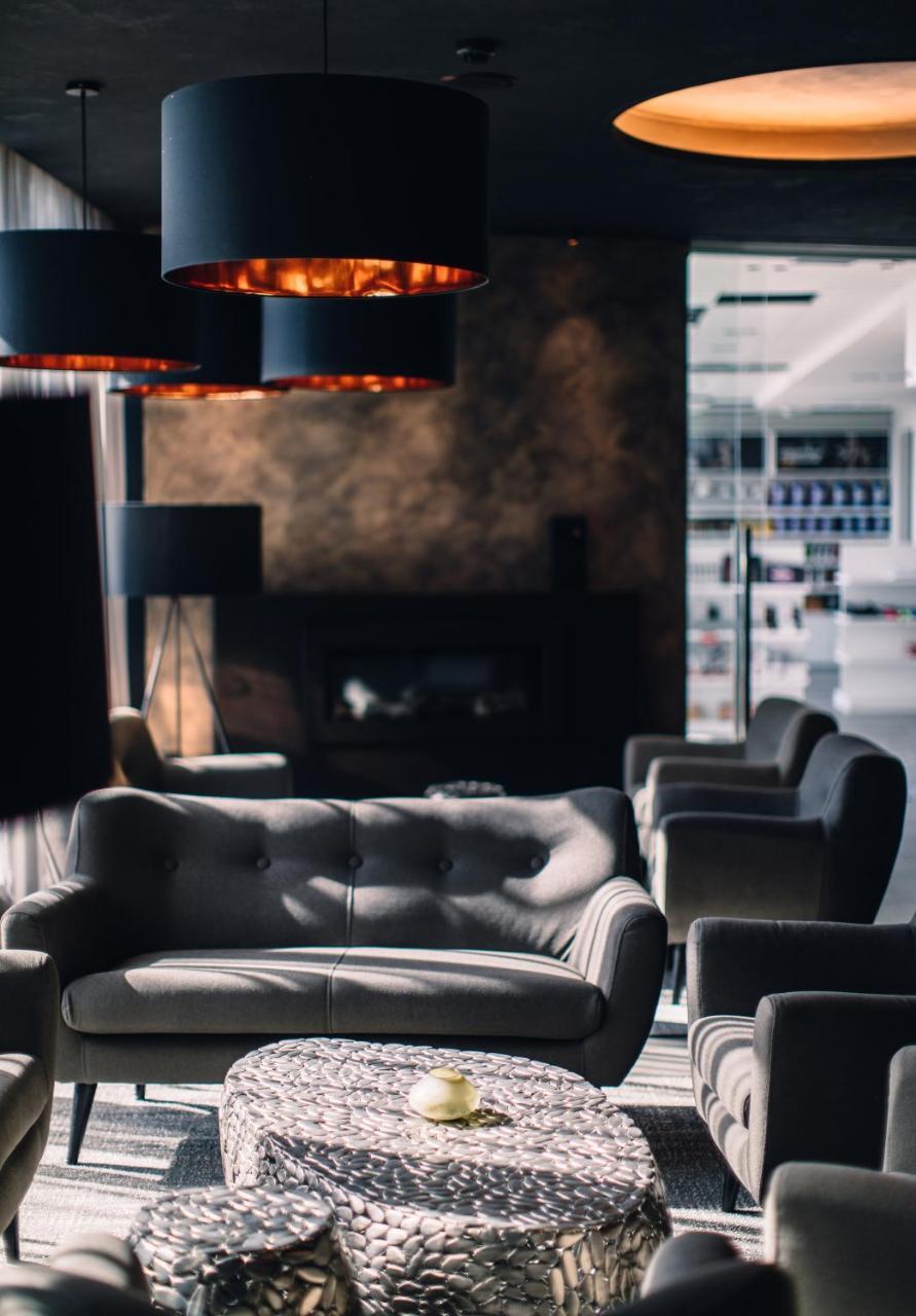 Nutrend World Hotell Olomouc Eksteriør bilde