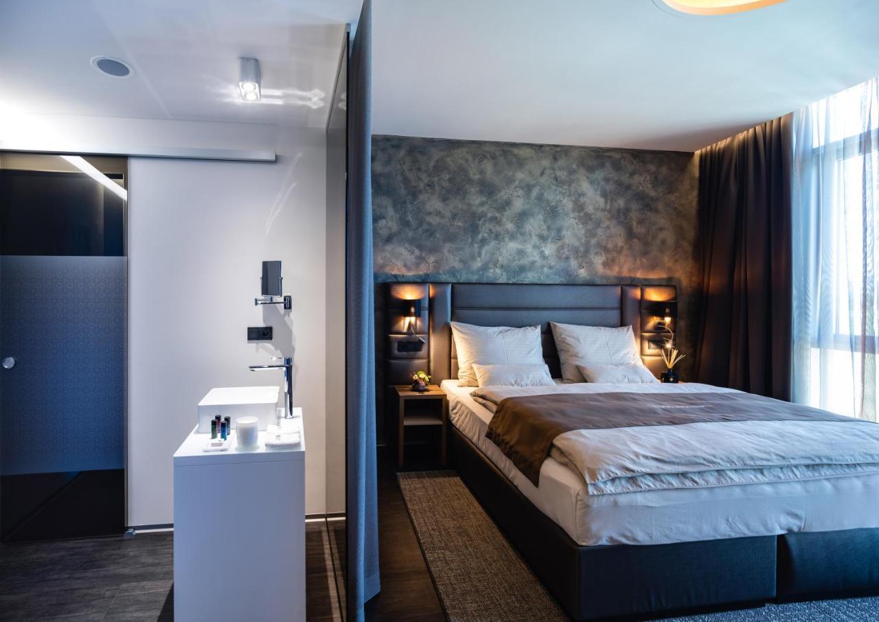 Nutrend World Hotell Olomouc Eksteriør bilde